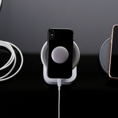 Porównanie prędkości ładowania: USB-C, MagSafe i tradycyjna Qi